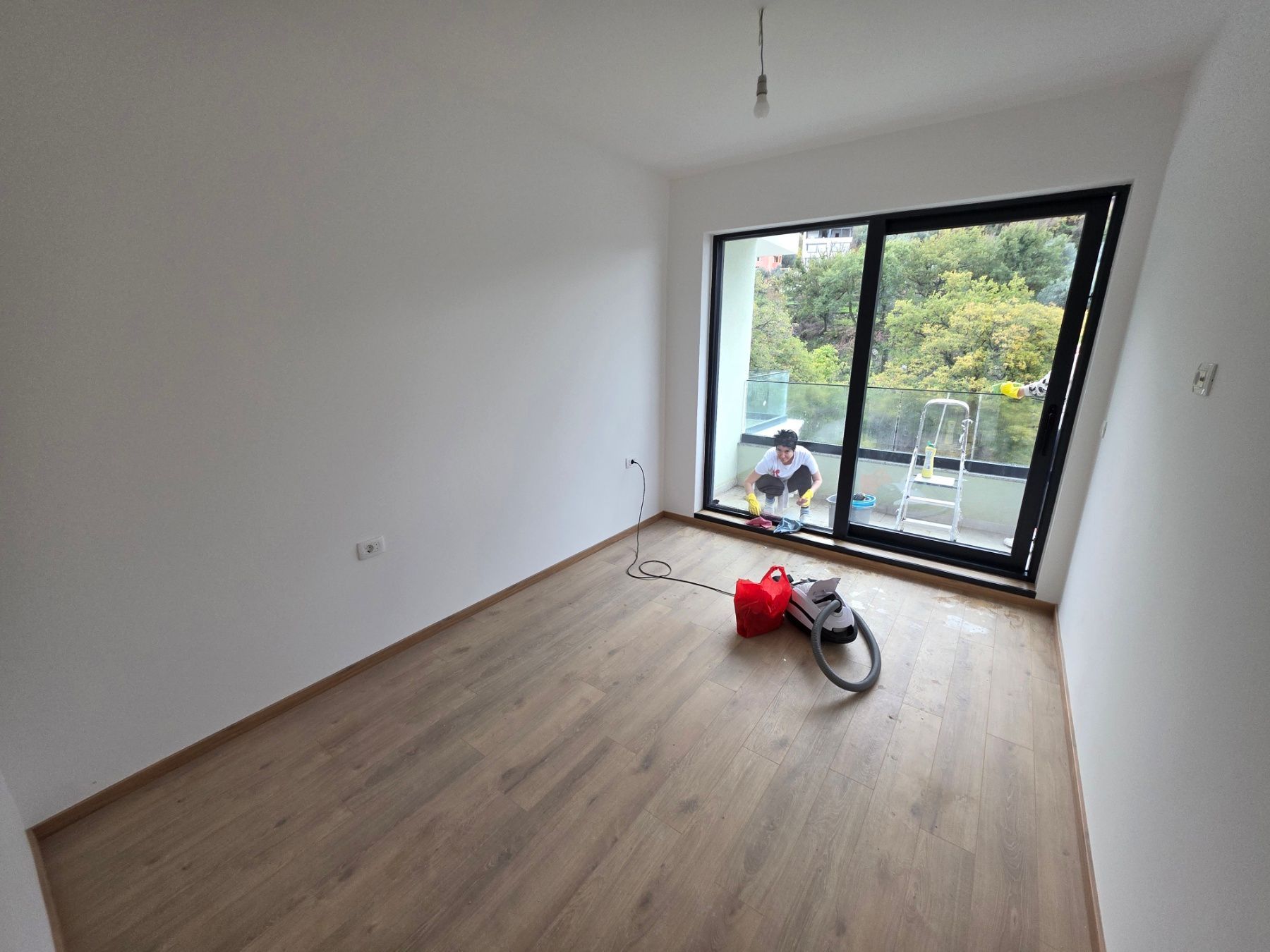 Prodaja jednosobnog stana 57m² u novogradnji sa pogledom na more parkingom i oslobođenjem od poreza na prenos– Kamenovo, Budva - Amfora Real Estate