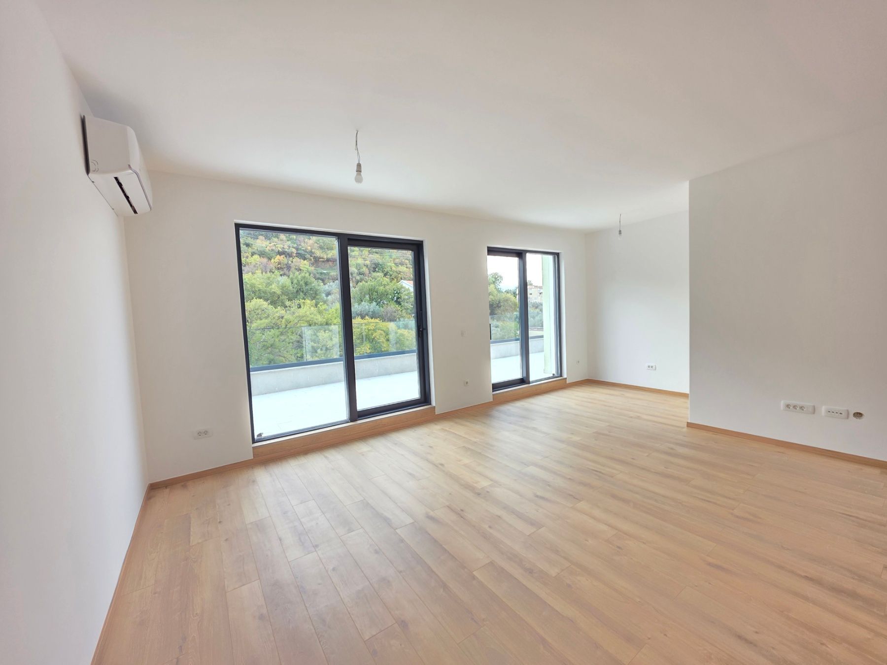 Prodaja dvosobnog stana 108m² u novogradnji sa pogledom na more,parkingom i oslobođenjem od poreza na prenos– Kamenovo, Budva - Amfora Real Estate