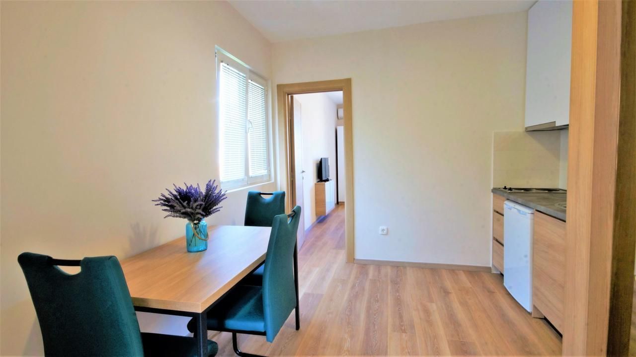 Izdavanje potpuno opremljene garsonjere – Bečići (na duži period, svi računi uključeni u cijenu) - Amfora Real Estate