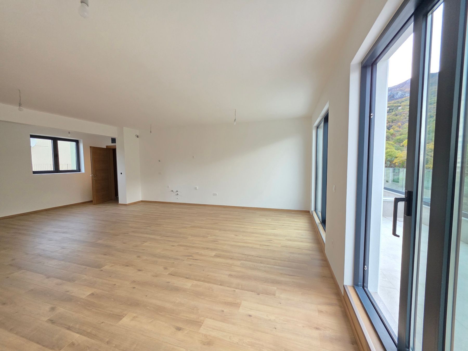 Prodaja dvosobnog stana 114m² u novogradnji sa pogledom na more,parkingom i oslobođenjem od poreza na prenos– Kamenovo, Budva - Amfora Real Estate