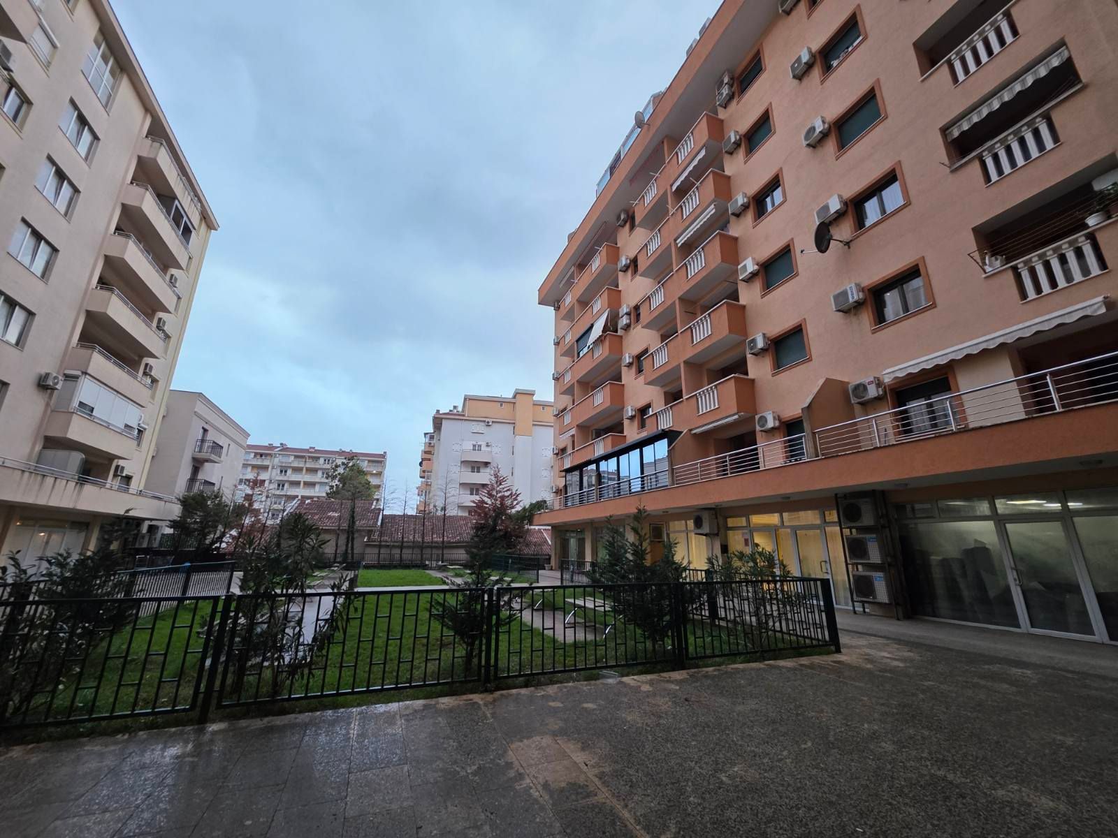 Poslovni prostor 35 m² na atraktivnoj lokaciji – Rozino, Budva - Amfora Real Estate