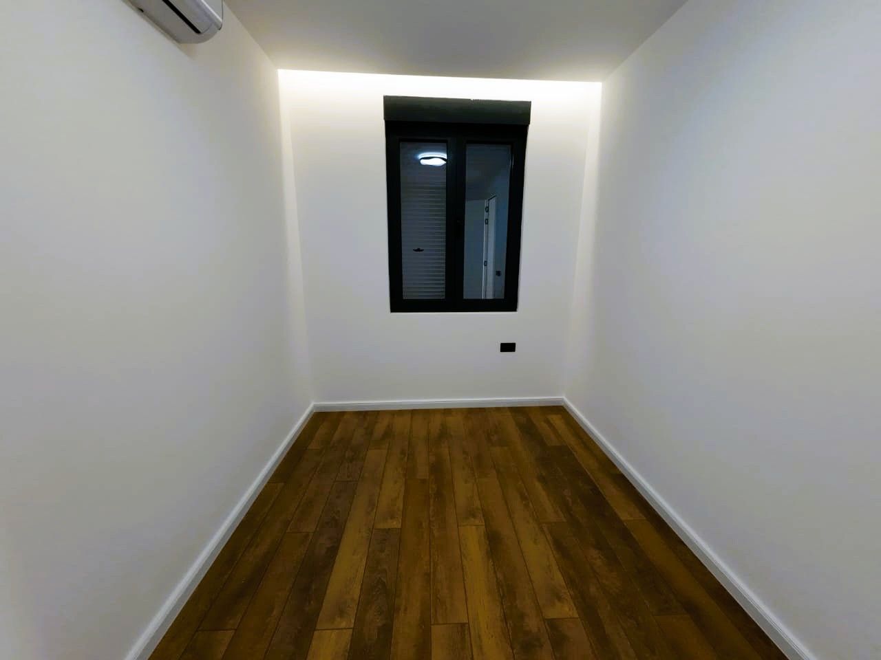 Moderna luksuzna vila sa tri spavaće sobe, Smart Home sistemom, infinity bazenom, garažom i panoramskim pogledom – Krimovica, Kotor - Amfora Real Estate