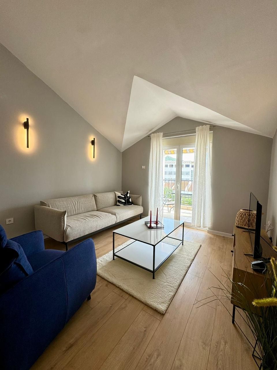 Izdavanje dvosobnog stana 65 m² na duži period – Dubovica, Budva - Amfora Real Estate