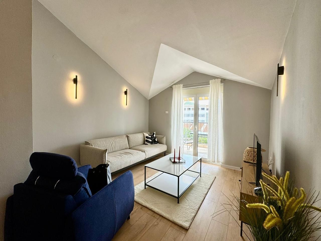 Izdavanje dvosobnog stana 65 m² na duži period – Dubovica, Budva - Amfora Real Estate