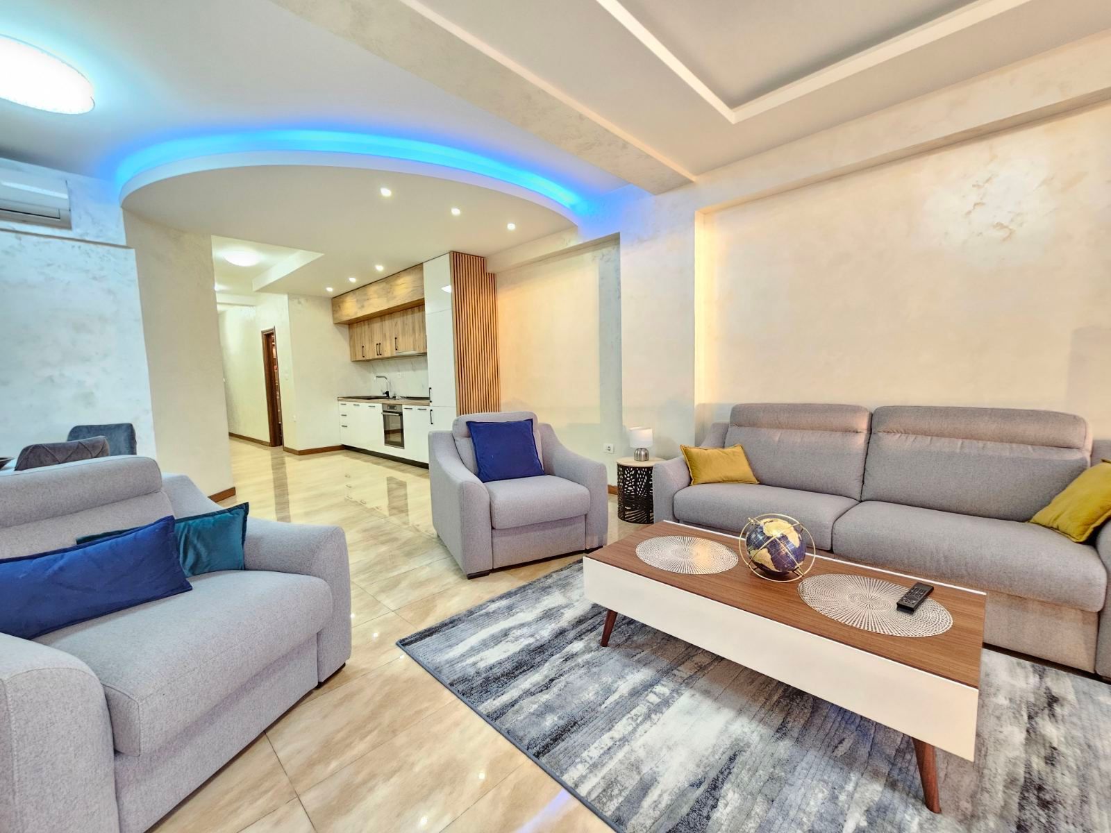 Ekskluzivan stan sa dve spavace sobe na prvoj liniji u Rafailovićima – 89 m² - Amfora Real Estate