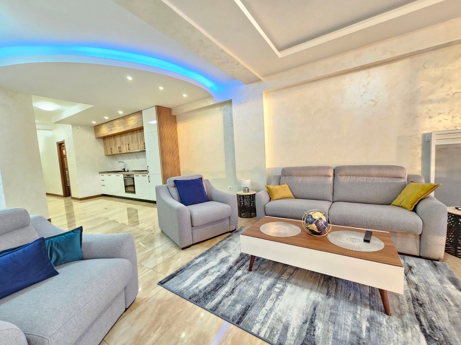 Ekskluzivan stan sa dve spavace sobe na prvoj liniji u Rafailovićima – 89 m² - Amfora Real Estate