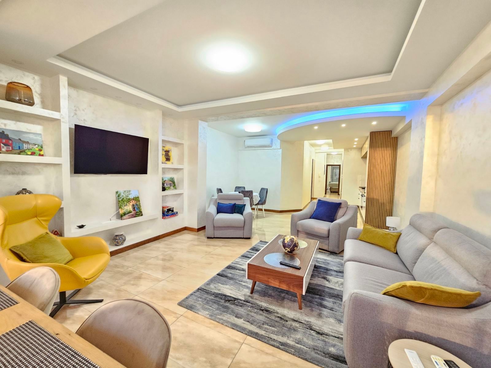 Ekskluzivan stan sa dve spavace sobe na prvoj liniji u Rafailovićima – 89 m² - Amfora Real Estate