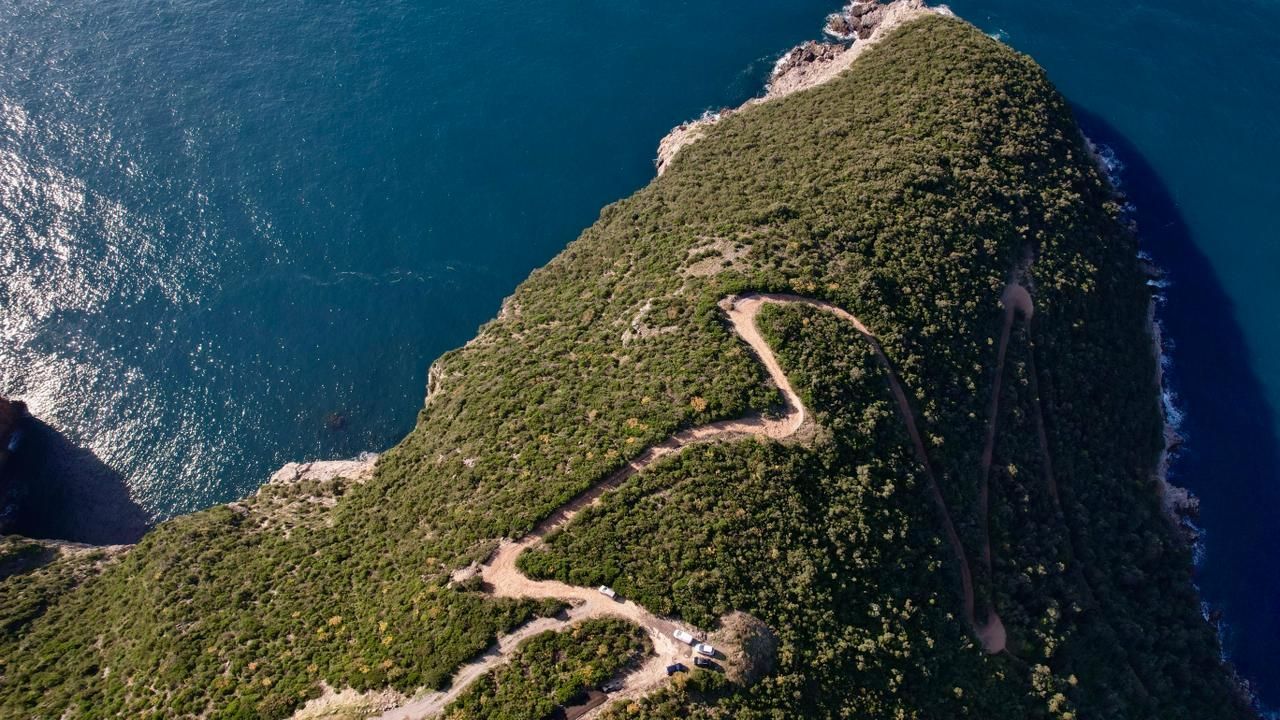 Na prodaju jedinstven plac na samoj obali mora – Zagora, opština Kotor, 1.050 m² - Amfora Real Estate