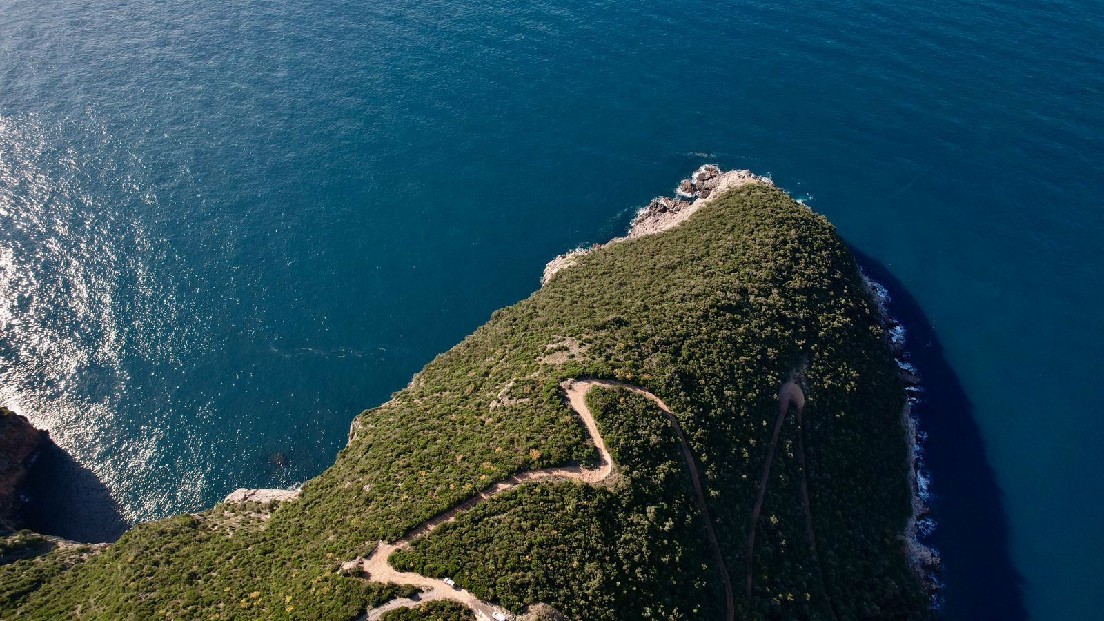 Na prodaju jedinstven plac na samoj obali mora – Zagora, opština Kotor, 1.050 m² - Amfora Real Estate