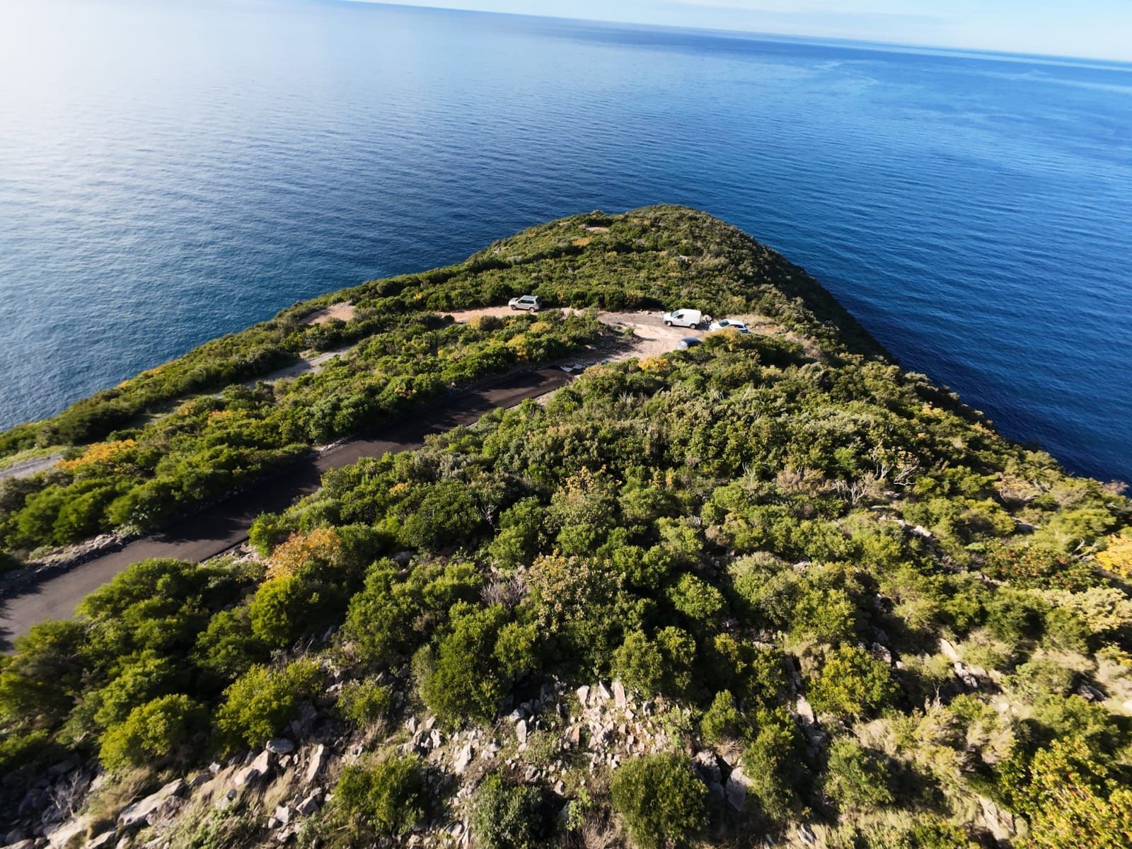 Na prodaju jedinstven plac na samoj obali mora – Zagora, opština Kotor, 1.050 m² - Amfora Real Estate