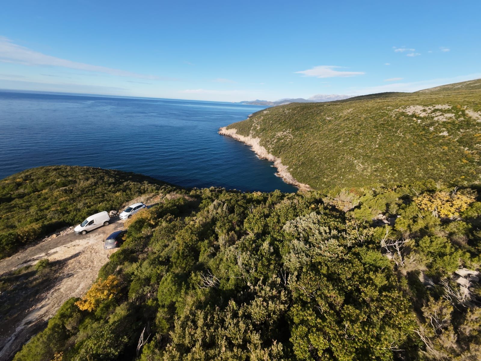 Na prodaju jedinstven plac na samoj obali mora – Zagora, opština Kotor, 1.050 m² - Amfora Real Estate