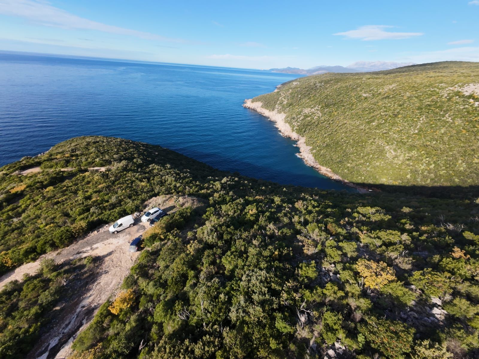 Na prodaju jedinstven plac na samoj obali mora – Zagora, opština Kotor, 1.050 m² - Amfora Real Estate