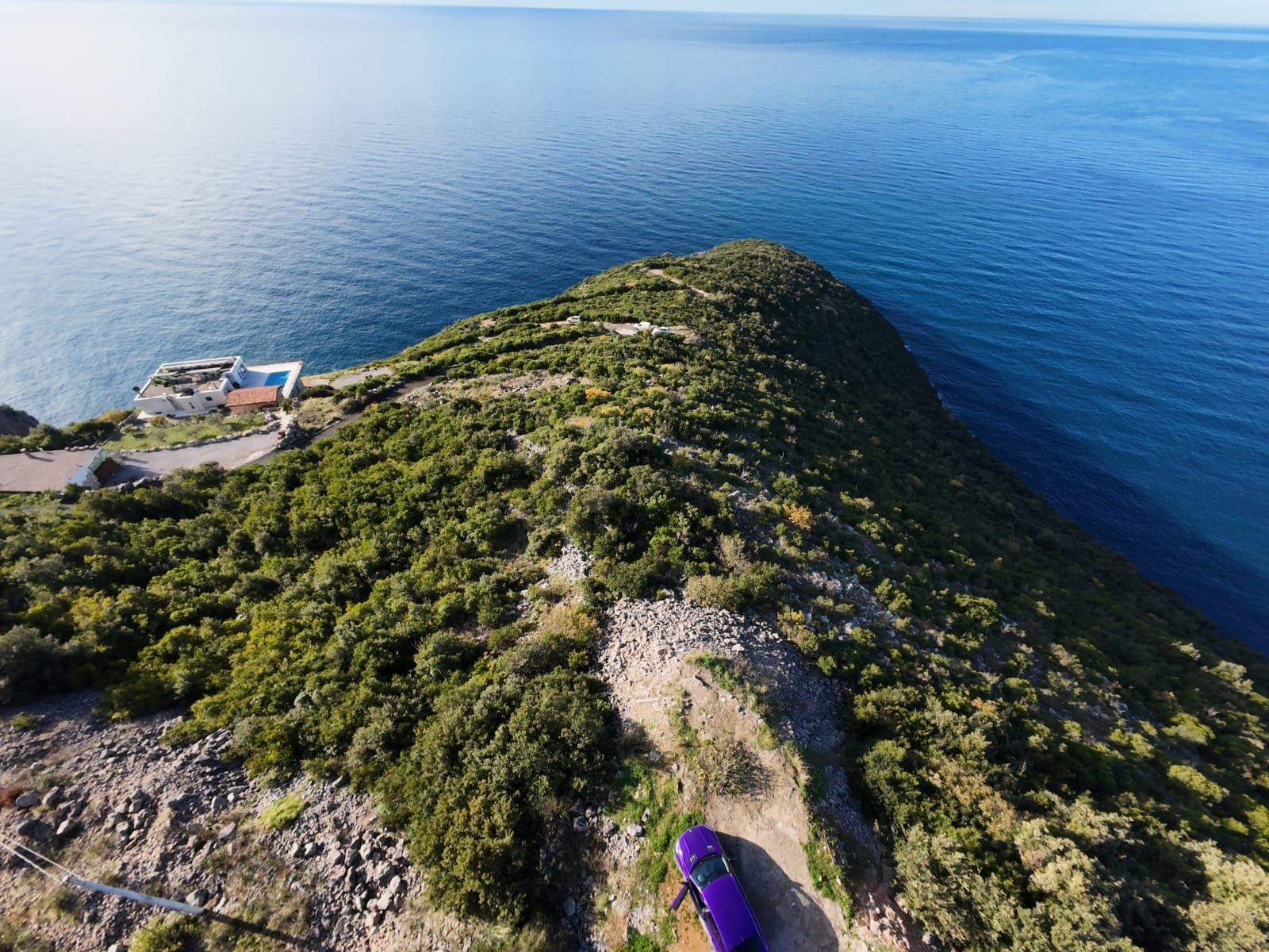 Na prodaju jedinstven plac na samoj obali mora – Zagora, opština Kotor, 1.050 m² - Amfora Real Estate