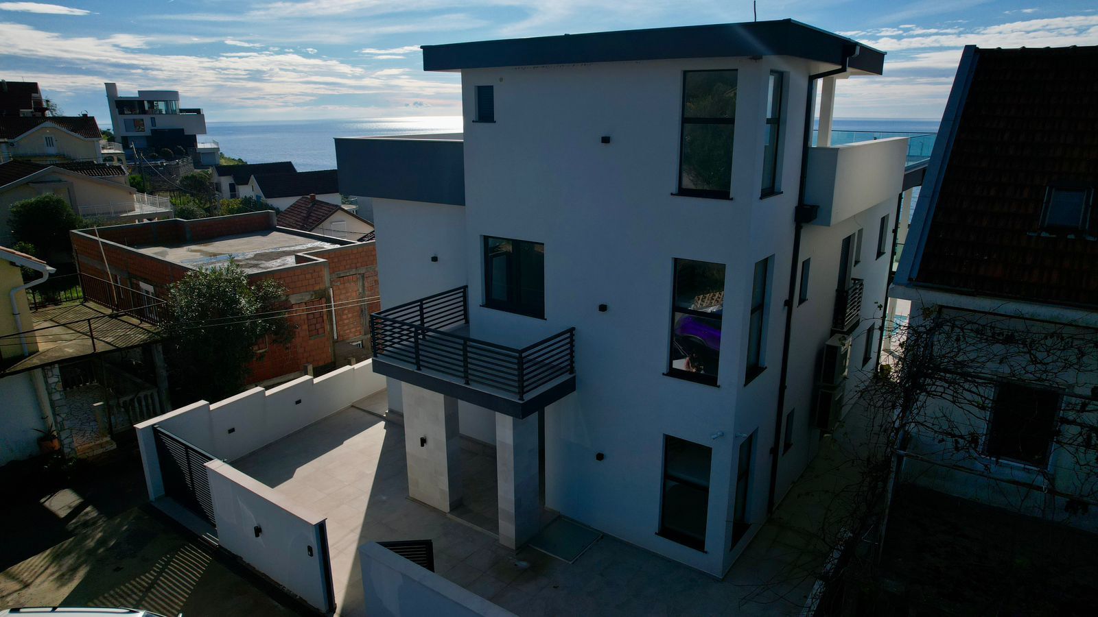 Nova ekskluzivna moderna vila sa bazenom i panoramskim pogledom– Krimovica, Kotor - Amfora Real Estate