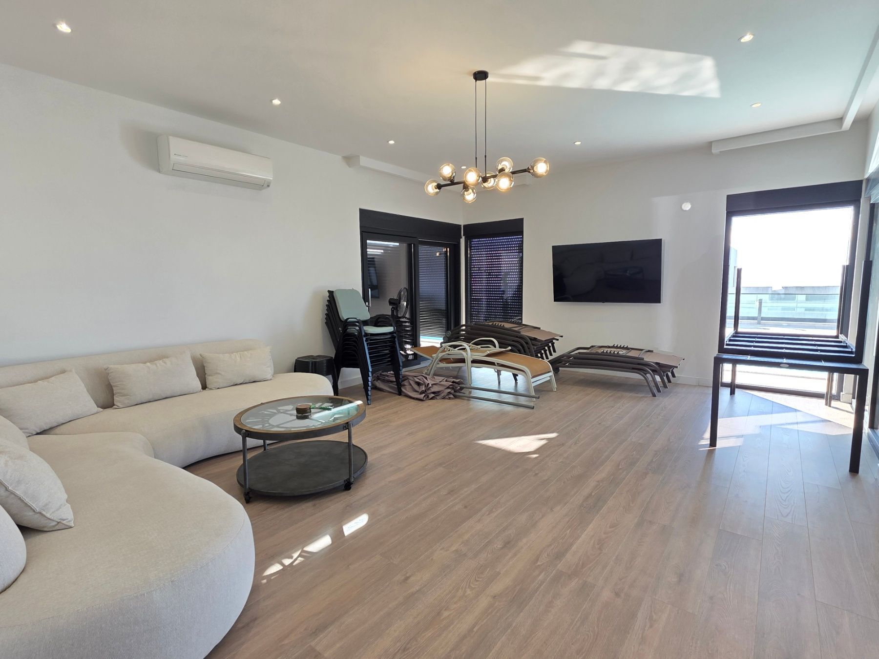 Nova ekskluzivna moderna vila sa bazenom i panoramskim pogledom– Krimovica, Kotor - Amfora Real Estate