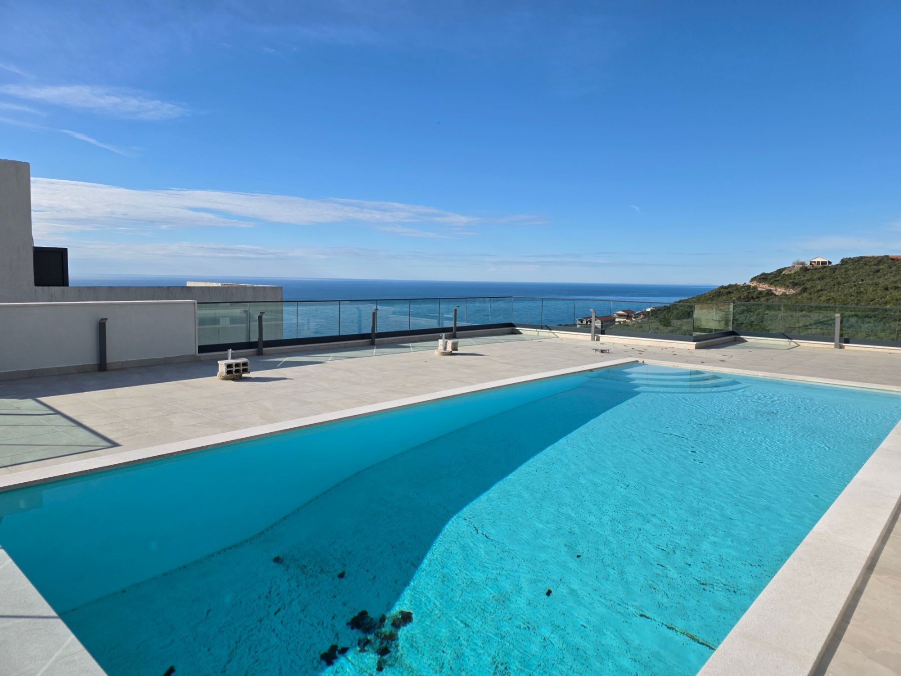 Nova ekskluzivna moderna vila sa bazenom i panoramskim pogledom– Krimovica, Kotor - Amfora Real Estate