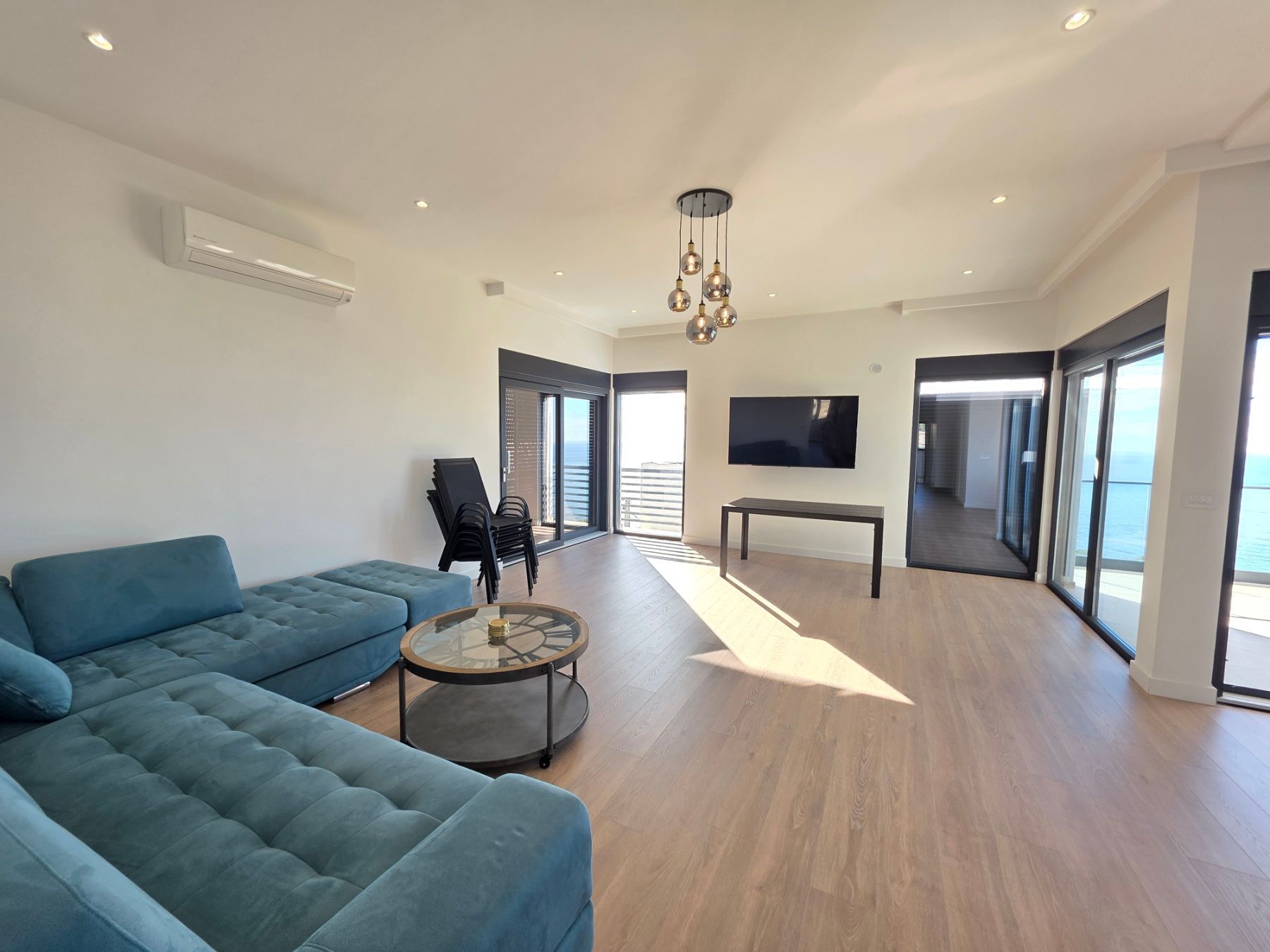 Nova ekskluzivna moderna vila sa bazenom i panoramskim pogledom– Krimovica, Kotor - Amfora Real Estate