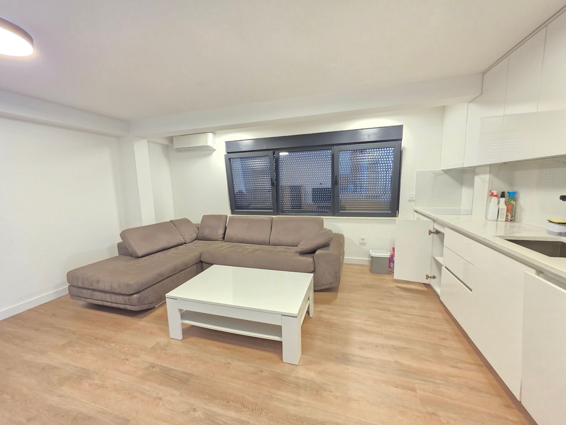 Nova ekskluzivna moderna vila sa bazenom i panoramskim pogledom– Krimovica, Kotor - Amfora Real Estate