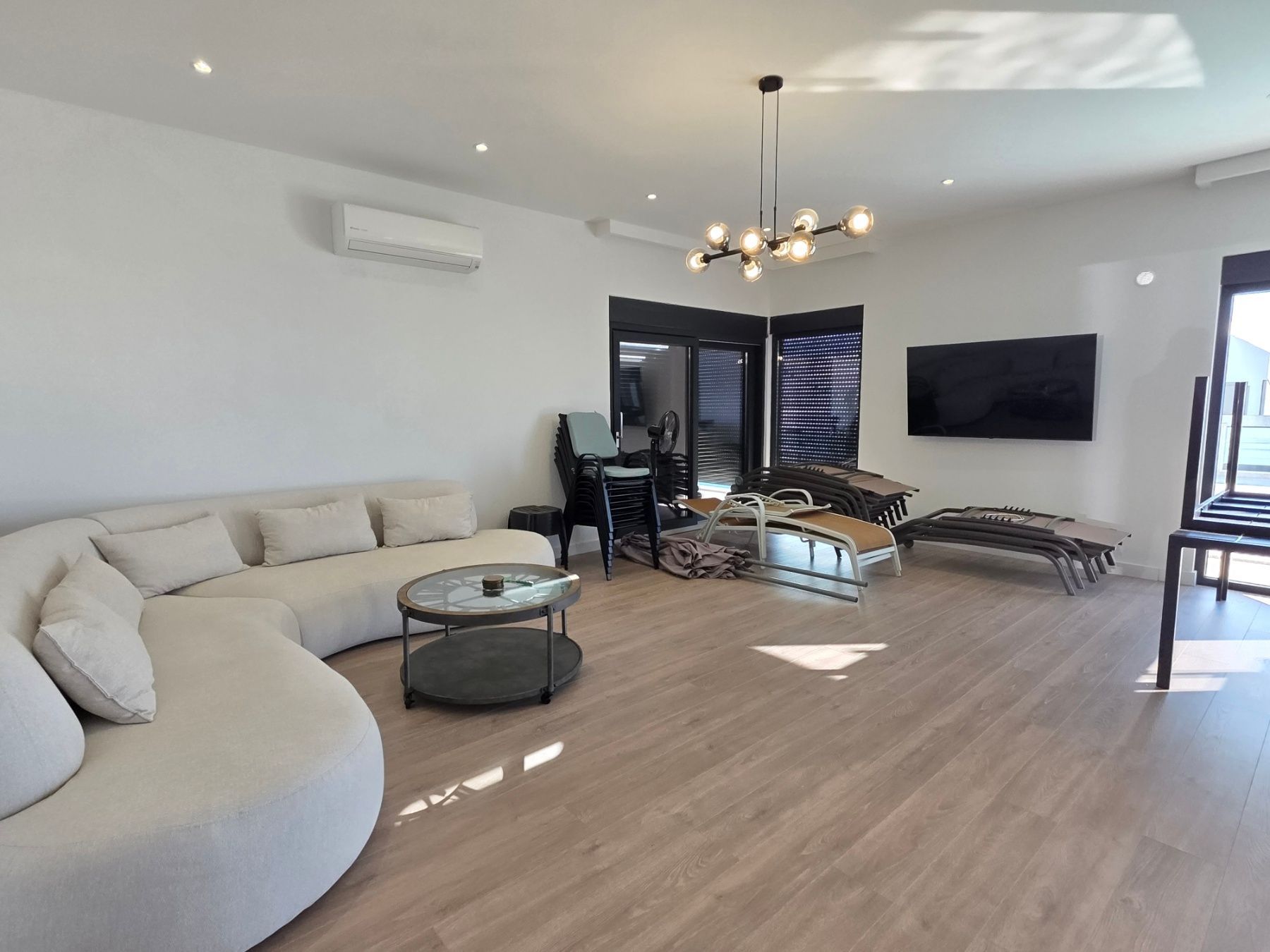 Nova ekskluzivna moderna vila sa bazenom i panoramskim pogledom– Krimovica, Kotor - Amfora Real Estate