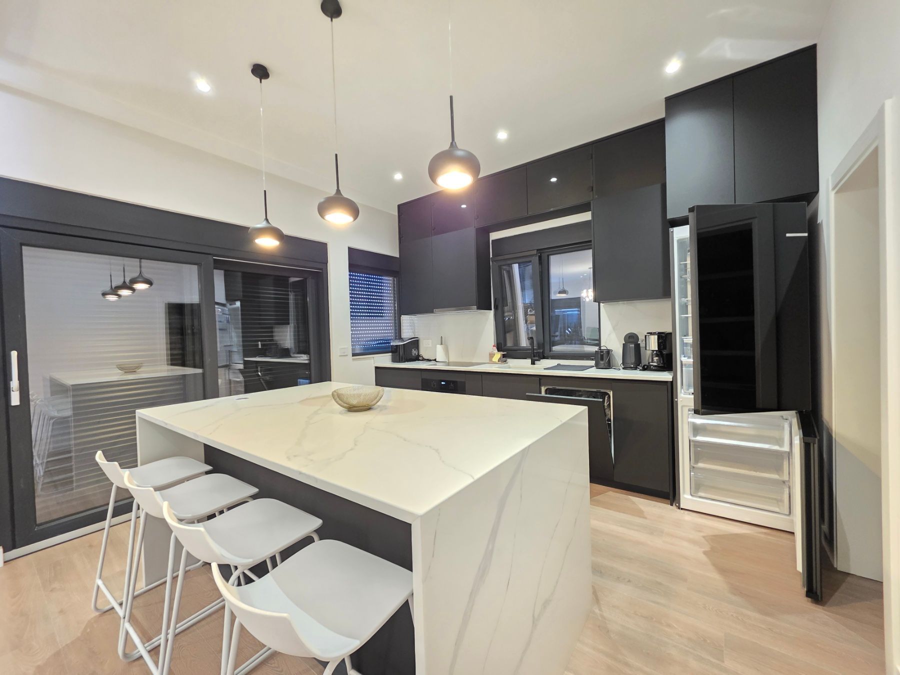 Nova ekskluzivna moderna vila sa bazenom i panoramskim pogledom– Krimovica, Kotor - Amfora Real Estate