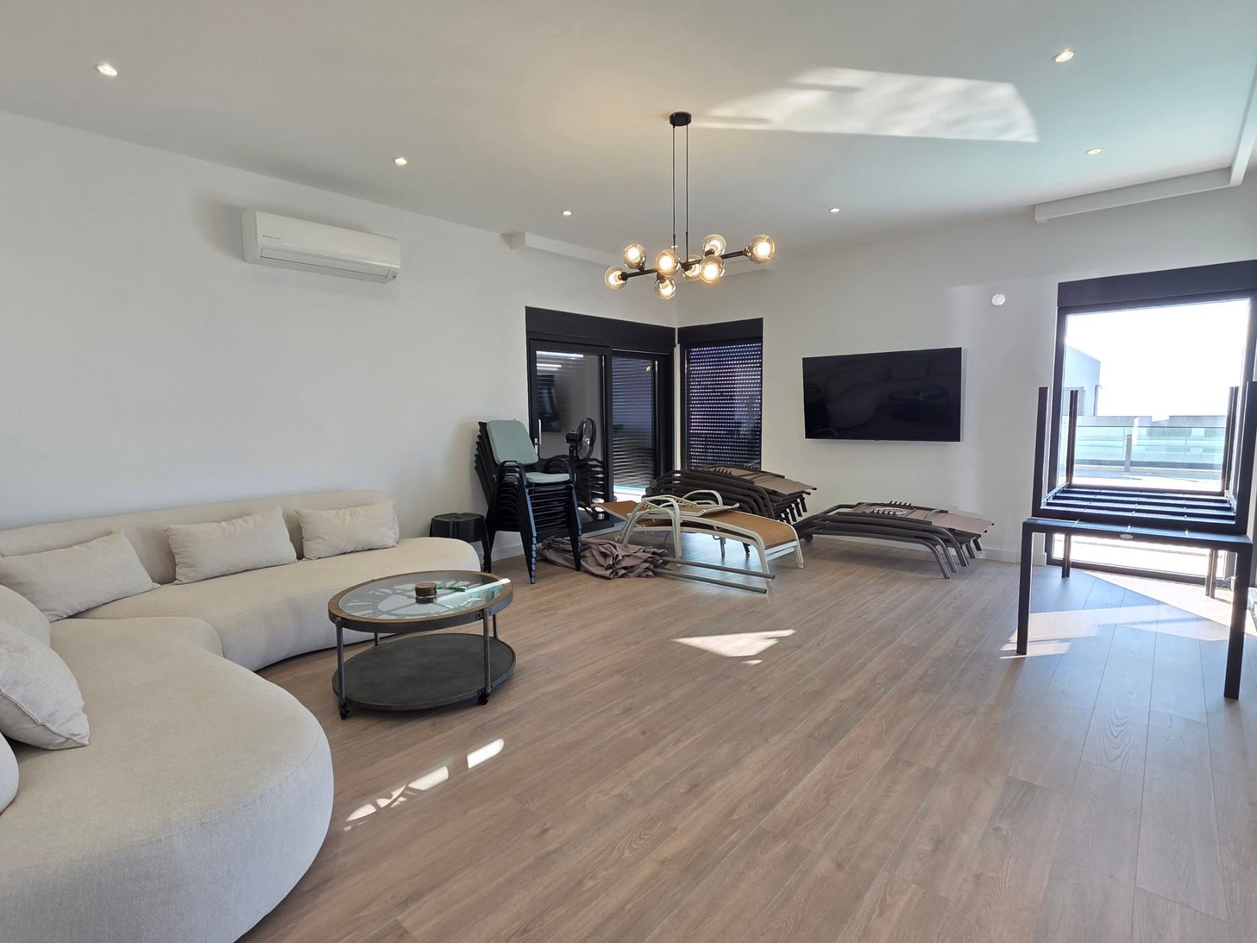 Nova ekskluzivna moderna vila sa bazenom i panoramskim pogledom– Krimovica, Kotor - Amfora Real Estate