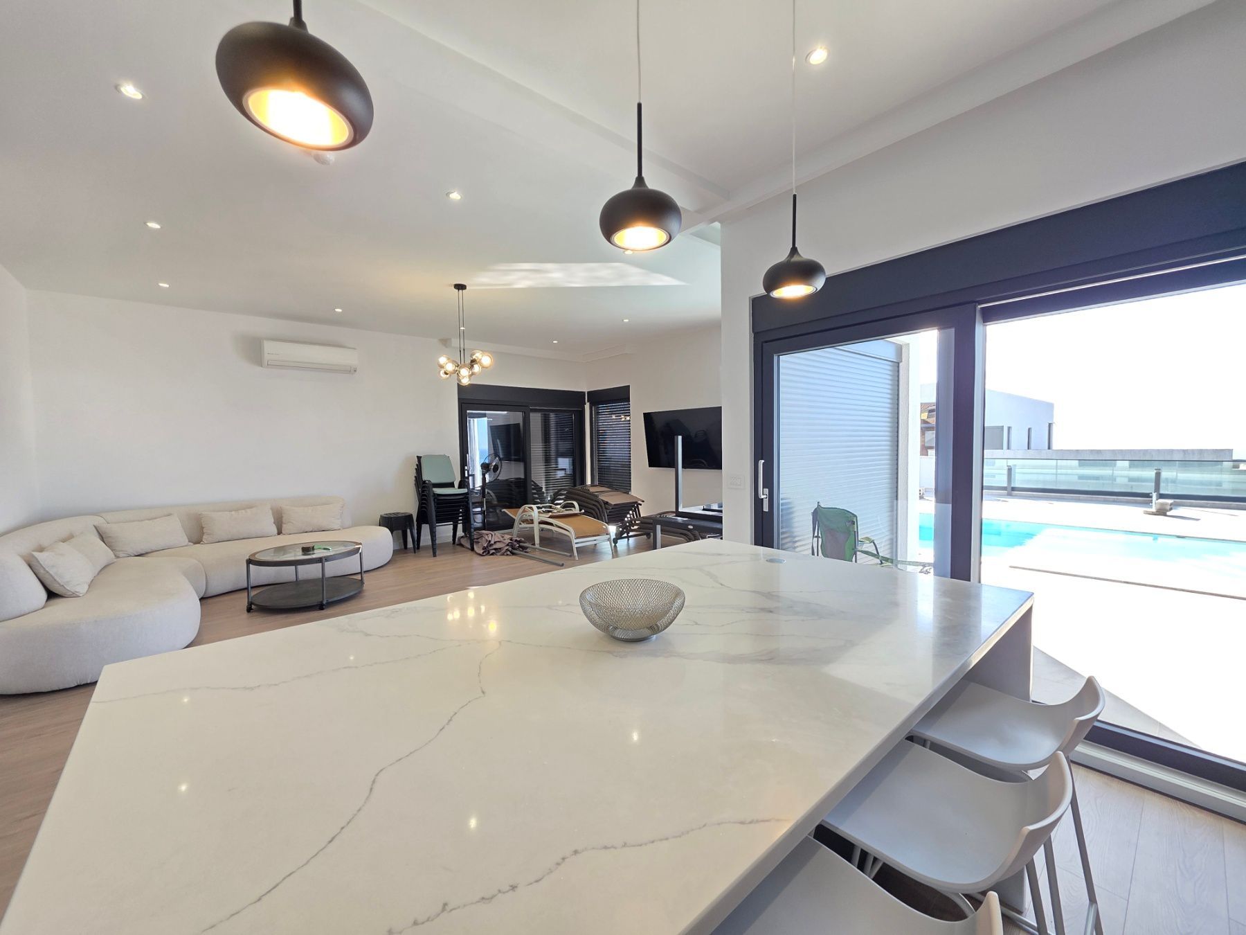 Nova ekskluzivna moderna vila sa bazenom i panoramskim pogledom– Krimovica, Kotor - Amfora Real Estate