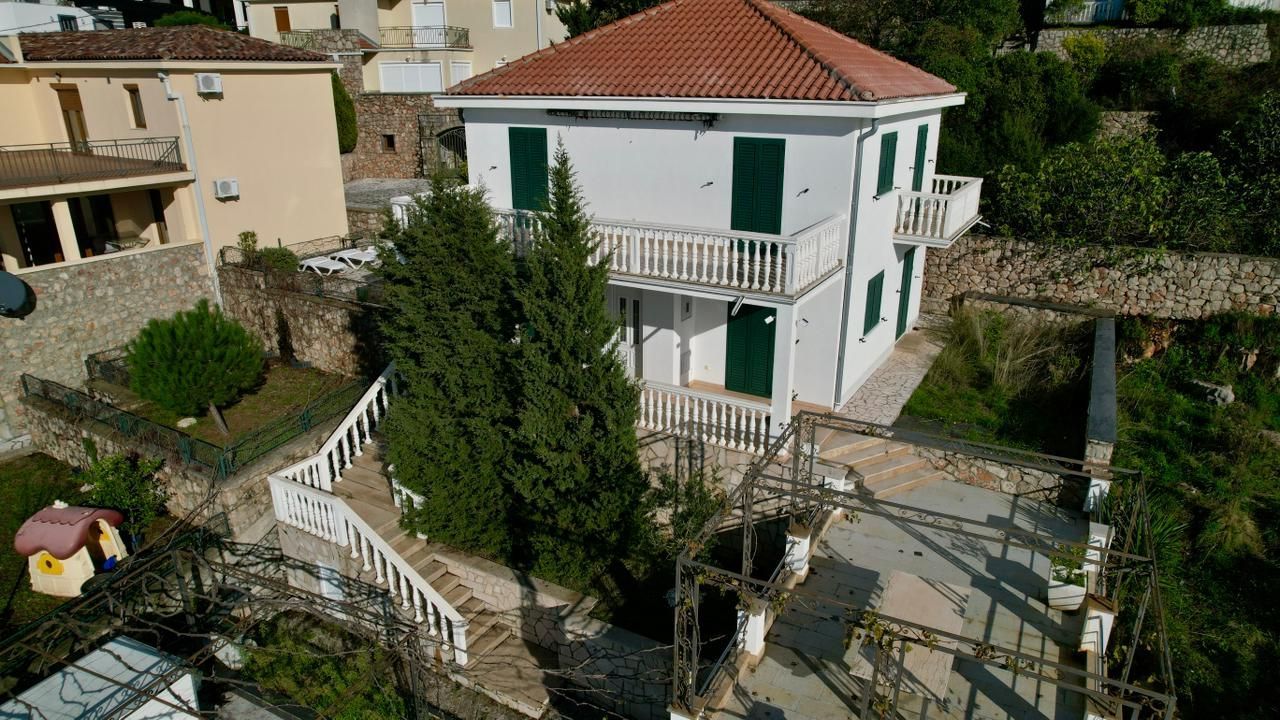 Prodaja kuće 160 m² sa panoramskim pogledom na more – Krimovica, opština Kotor - Amfora Real Estate