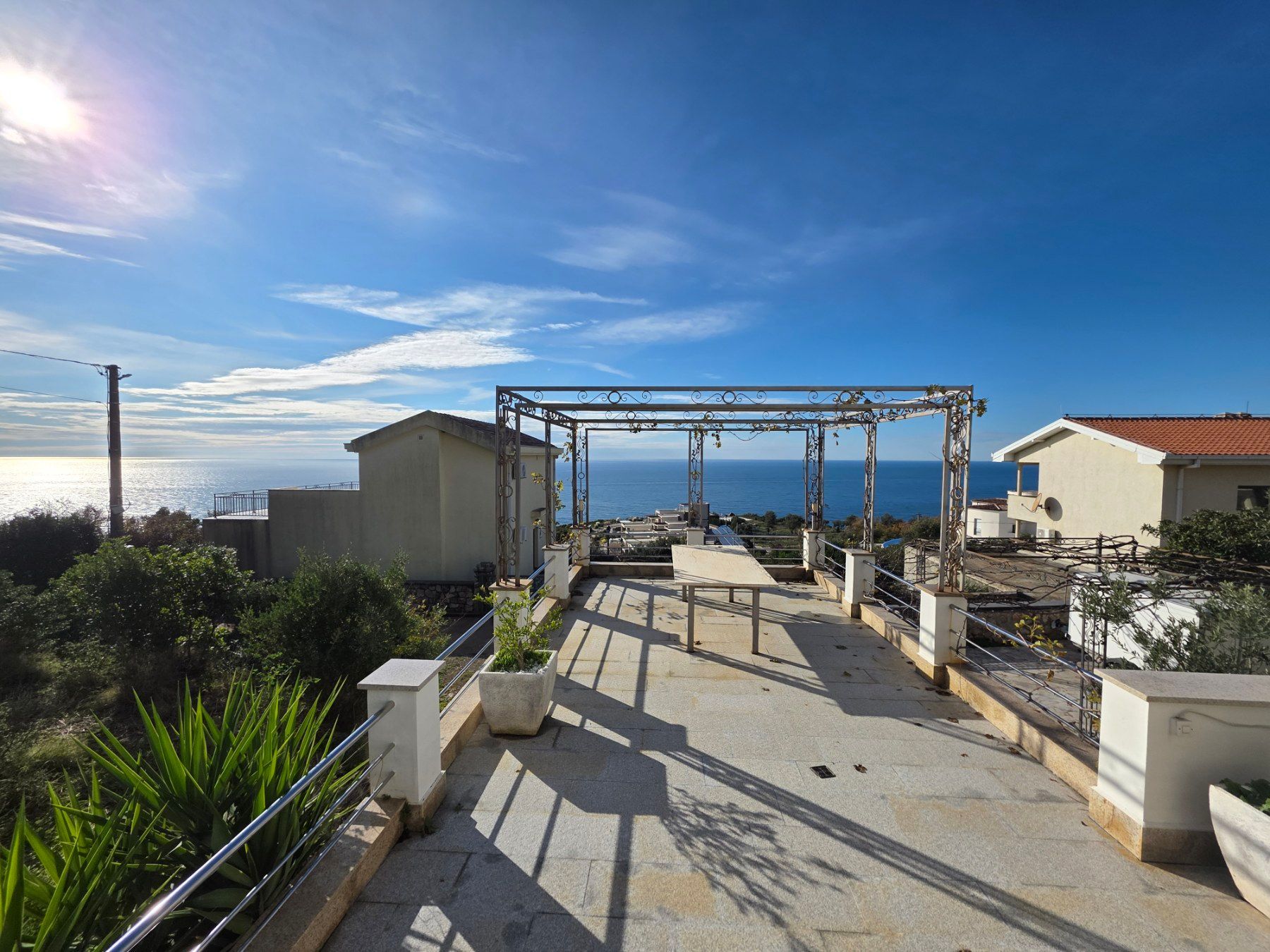 Prodaja kuće 160 m² sa panoramskim pogledom na more – Krimovica, opština Kotor - Amfora Real Estate