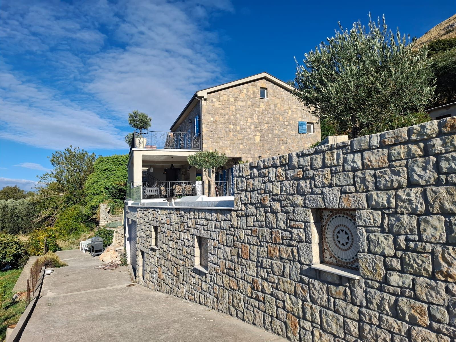 Autentična kamena vila sa panoramskim pogledom na more – Reževići Katun, Budvanska rivijera - Amfora Real Estate