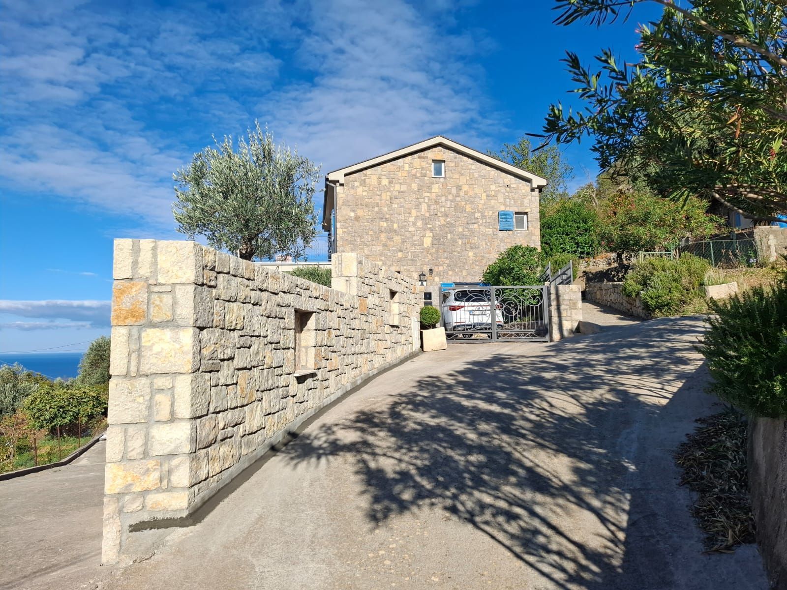 Autentična kamena vila sa panoramskim pogledom na more – Reževići Katun, Budvanska rivijera - Amfora Real Estate