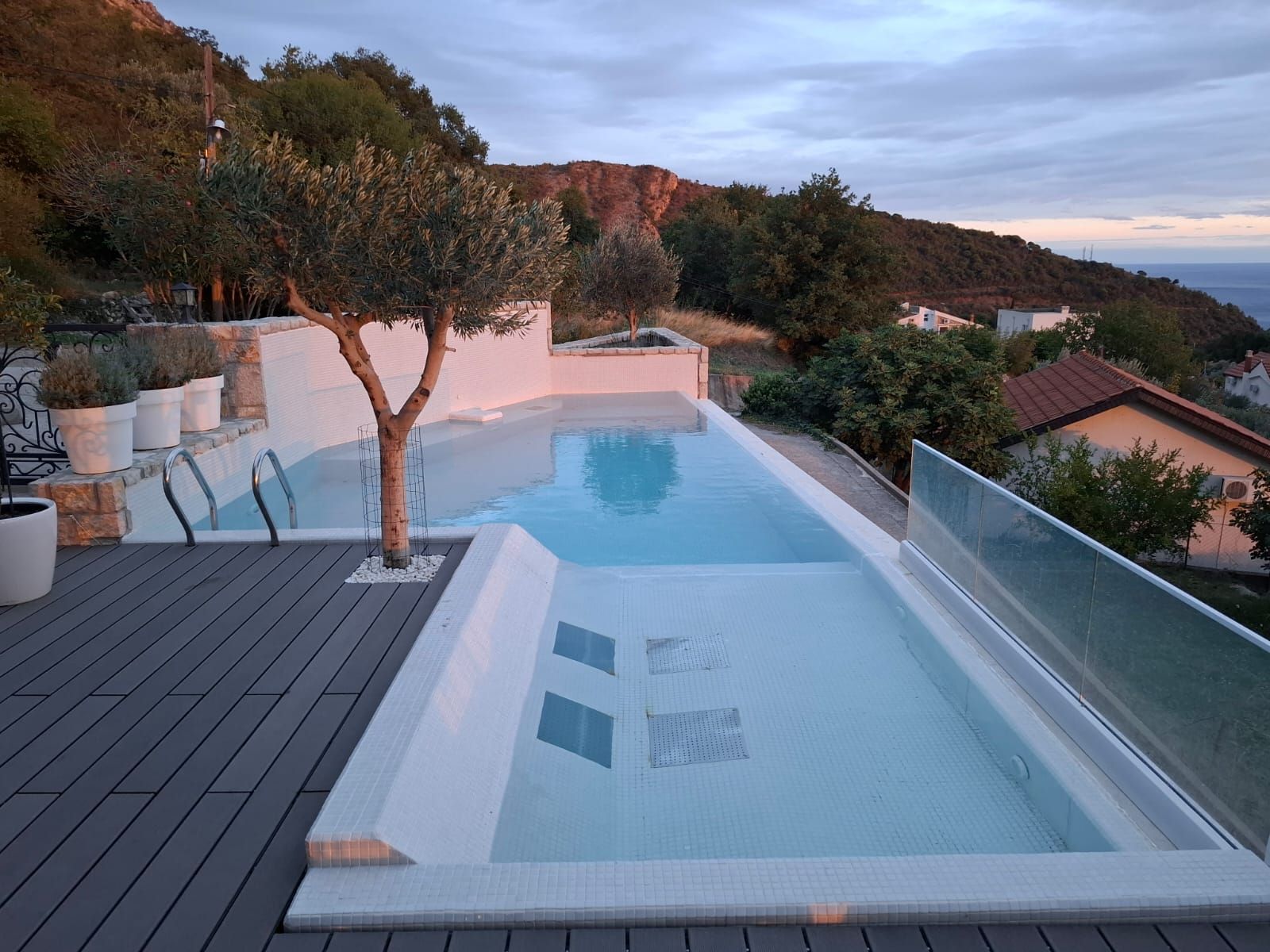 Autentična kamena vila sa panoramskim pogledom na more – Reževići Katun, Budvanska rivijera - Amfora Real Estate