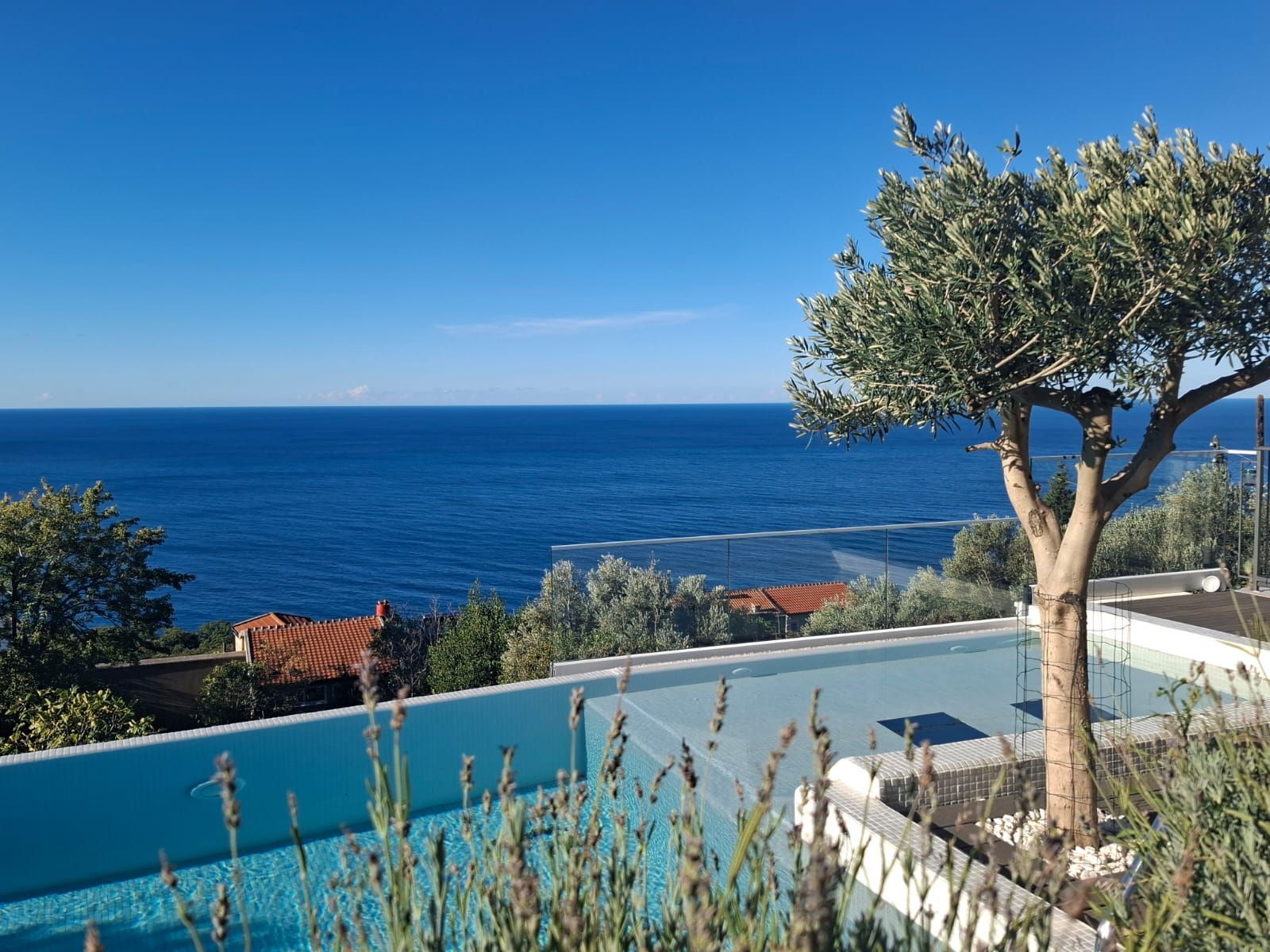 Autentična kamena vila sa panoramskim pogledom na more – Reževići Katun, Budvanska rivijera - Amfora Real Estate