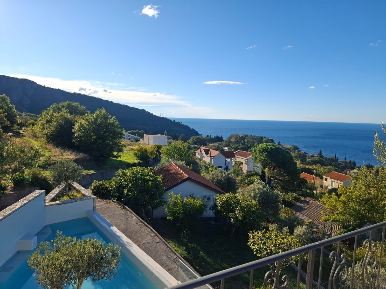 Autentična kamena vila sa panoramskim pogledom na more – Reževići Katun, Budvanska rivijera - Amfora Real Estate