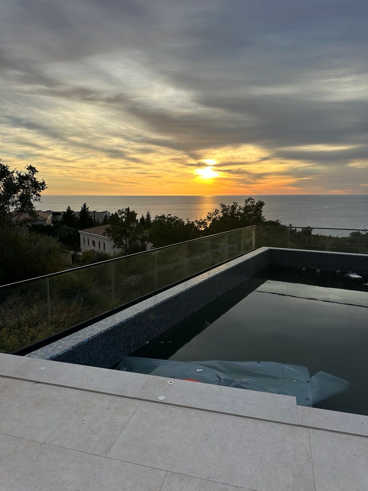 Nova luksuzna Vila sa Pogledom na More i Bazenom u Reževićima, Budva - Amfora Real Estate