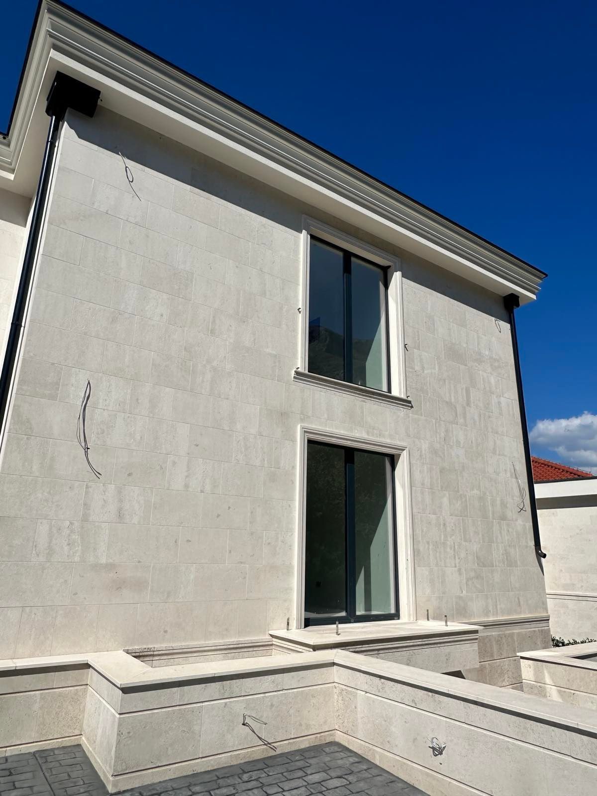 Nova luksuzna Vila sa Pogledom na More i Bazenom u Reževićima, Budva - Amfora Real Estate