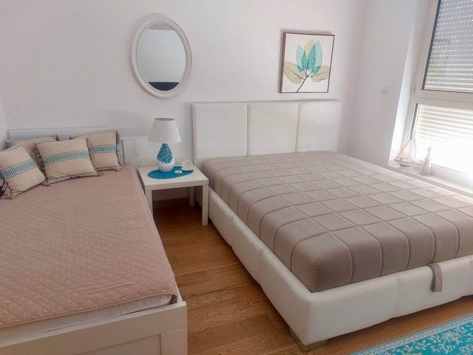 Jednosoban opremljen stan 48 m² – Rafailovići, na 100 m od mora - Amfora Real Estate