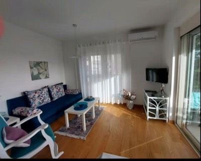 Jednosoban opremljen stan 48 m² – Rafailovići, na 100 m od mora - Amfora Real Estate