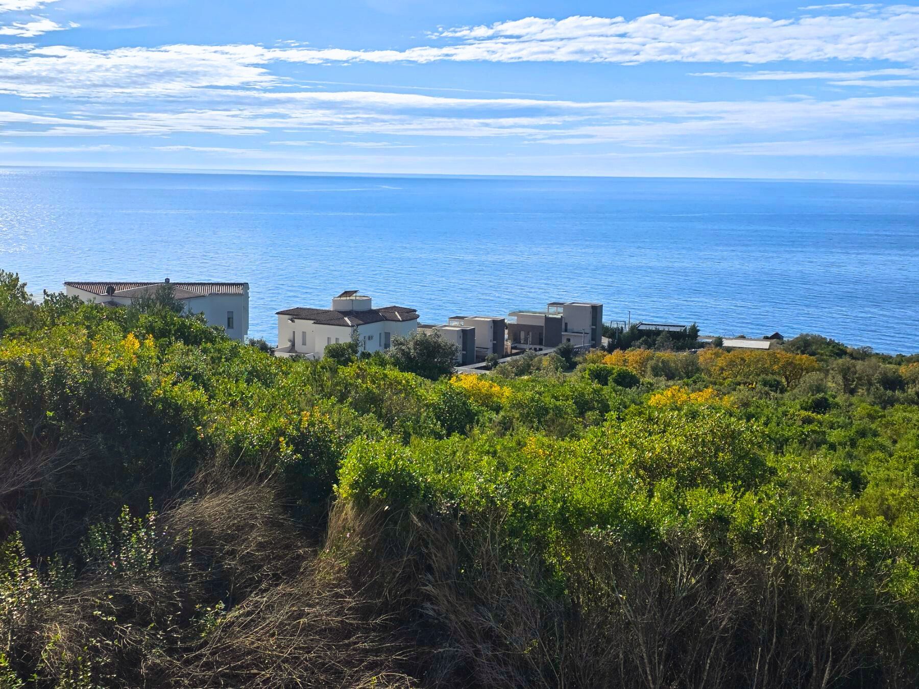 Na prodaju zemljiste sa panoramskim pogledom na more – Krimovica, opština Kotor, 1000m² - Amfora Real Estate