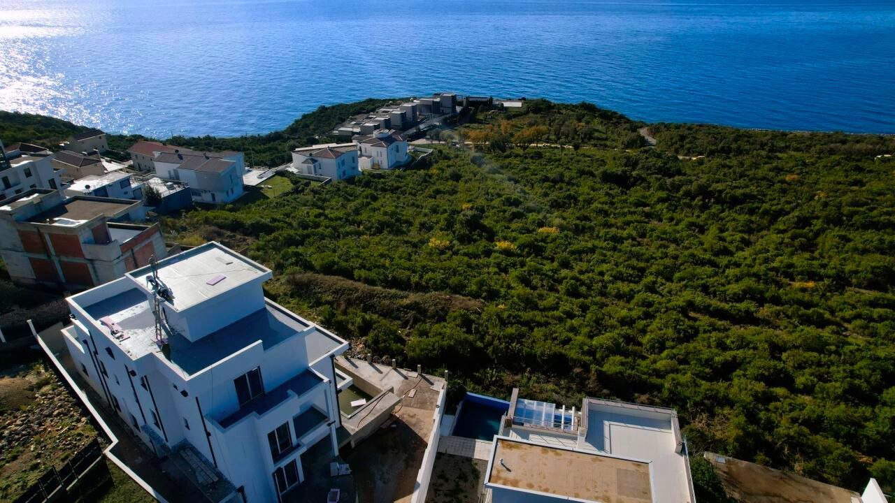 Na prodaju zemljiste sa panoramskim pogledom na more – Krimovica, opština Kotor, 1000m² - Amfora Real Estate