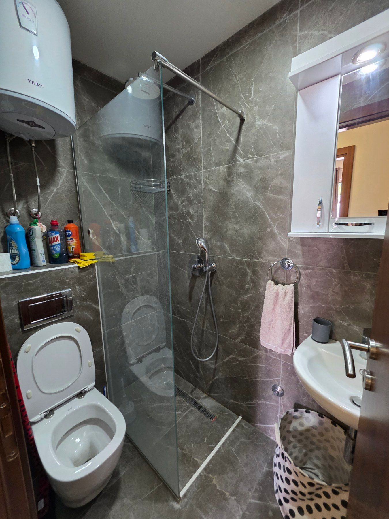 Jednosoban stan 28m2 na atraktivnoj lokaciji u Budvi - Amfora Real Estate