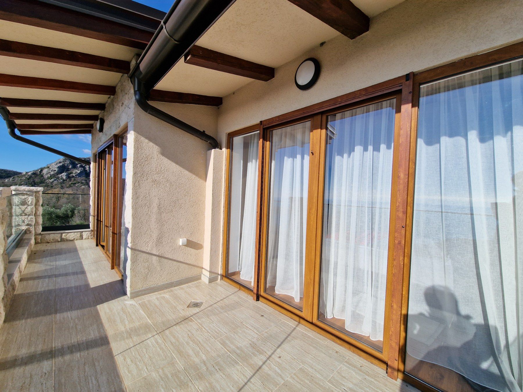 Prodaja – Luksuzna novoizgrađena vila 249 m² sa bazenom i panoramskim pogledom na more – Kuljače, Budva - Amfora Real Estate