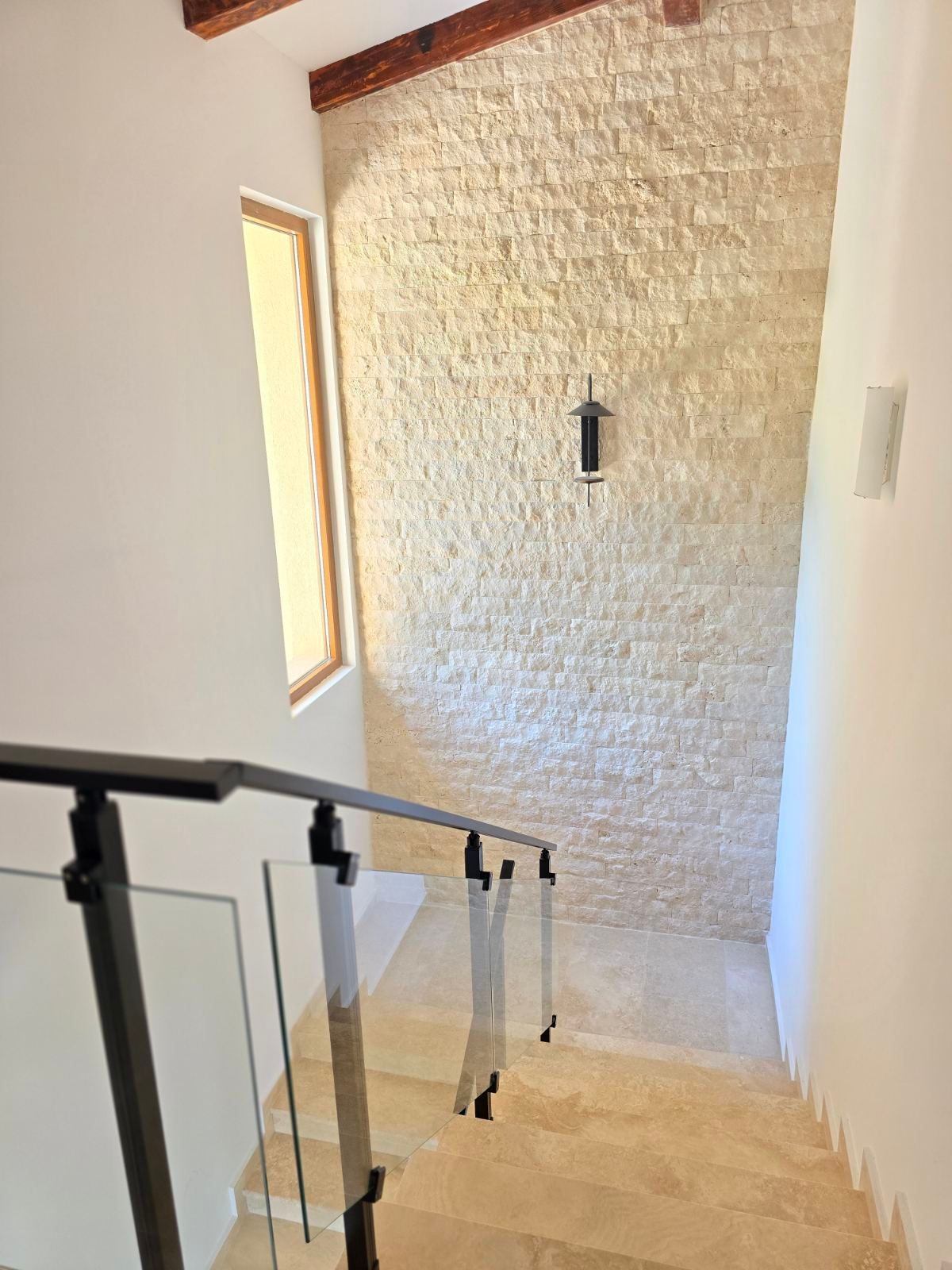 Prodaja – Luksuzna novoizgrađena vila 249 m² sa bazenom i panoramskim pogledom na more – Kuljače, Budva - Amfora Real Estate