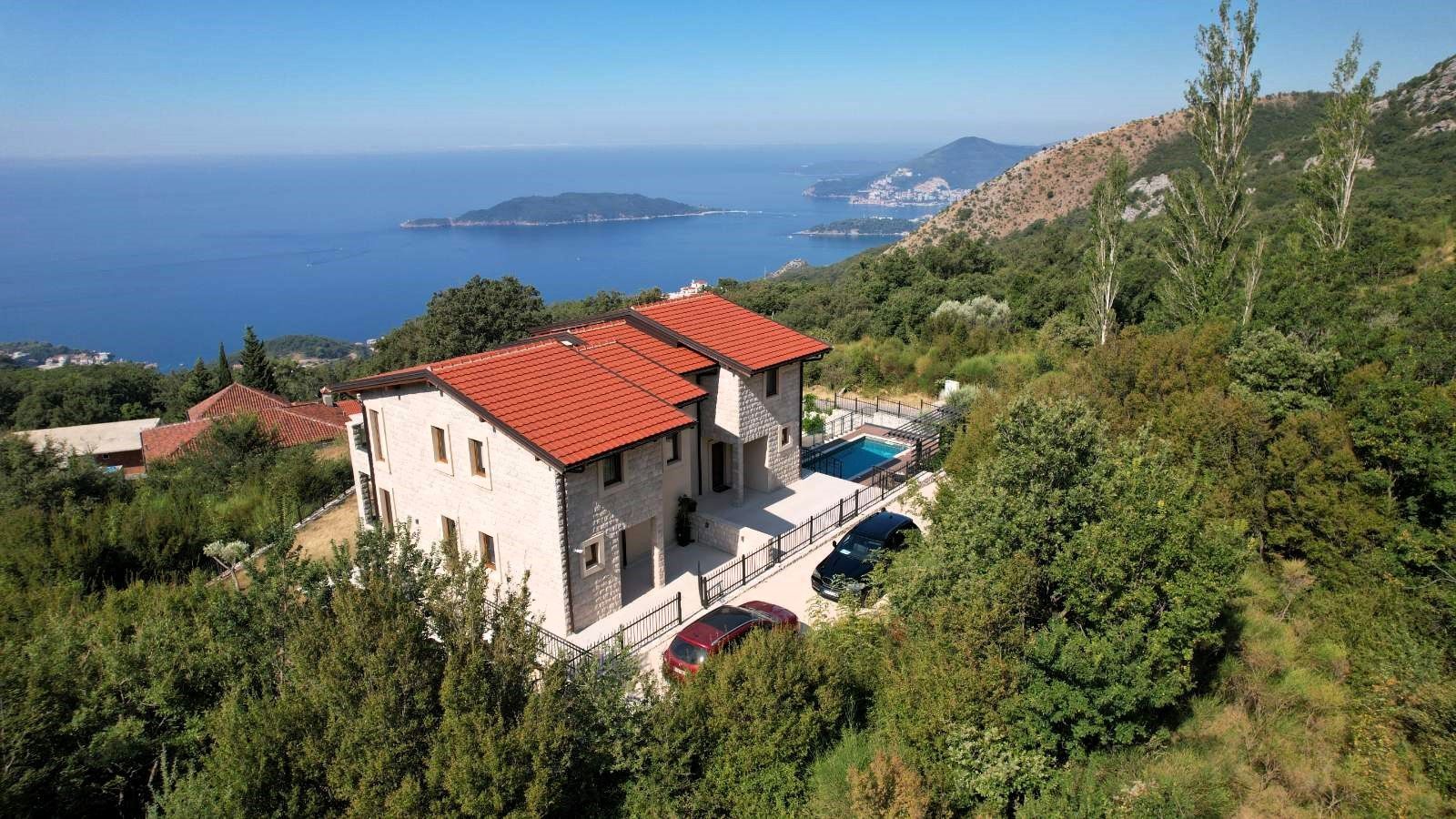 Prodaja – Luksuzna novoizgrađena vila 249 m² sa bazenom i panoramskim pogledom na more – Kuljače, Budva - Amfora Real Estate