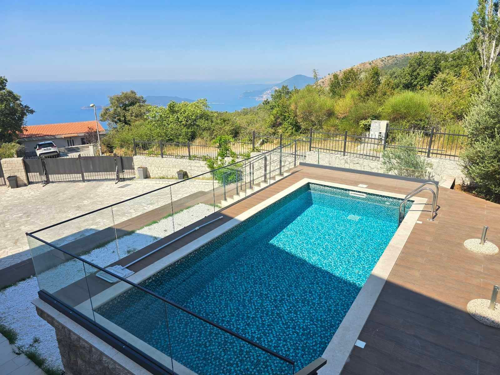 Prodaja – Luksuzna novoizgrađena vila 249 m² sa bazenom i panoramskim pogledom na more – Kuljače, Budva - Amfora Real Estate