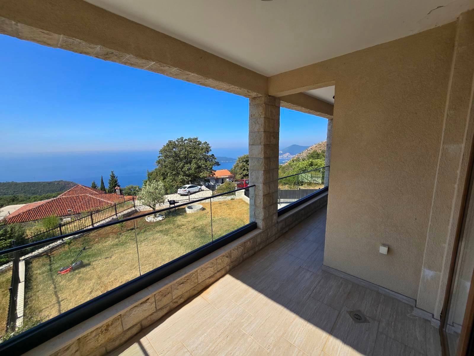 Prodaja – Luksuzna novoizgrađena vila 249 m² sa bazenom i panoramskim pogledom na more – Kuljače, Budva - Amfora Real Estate