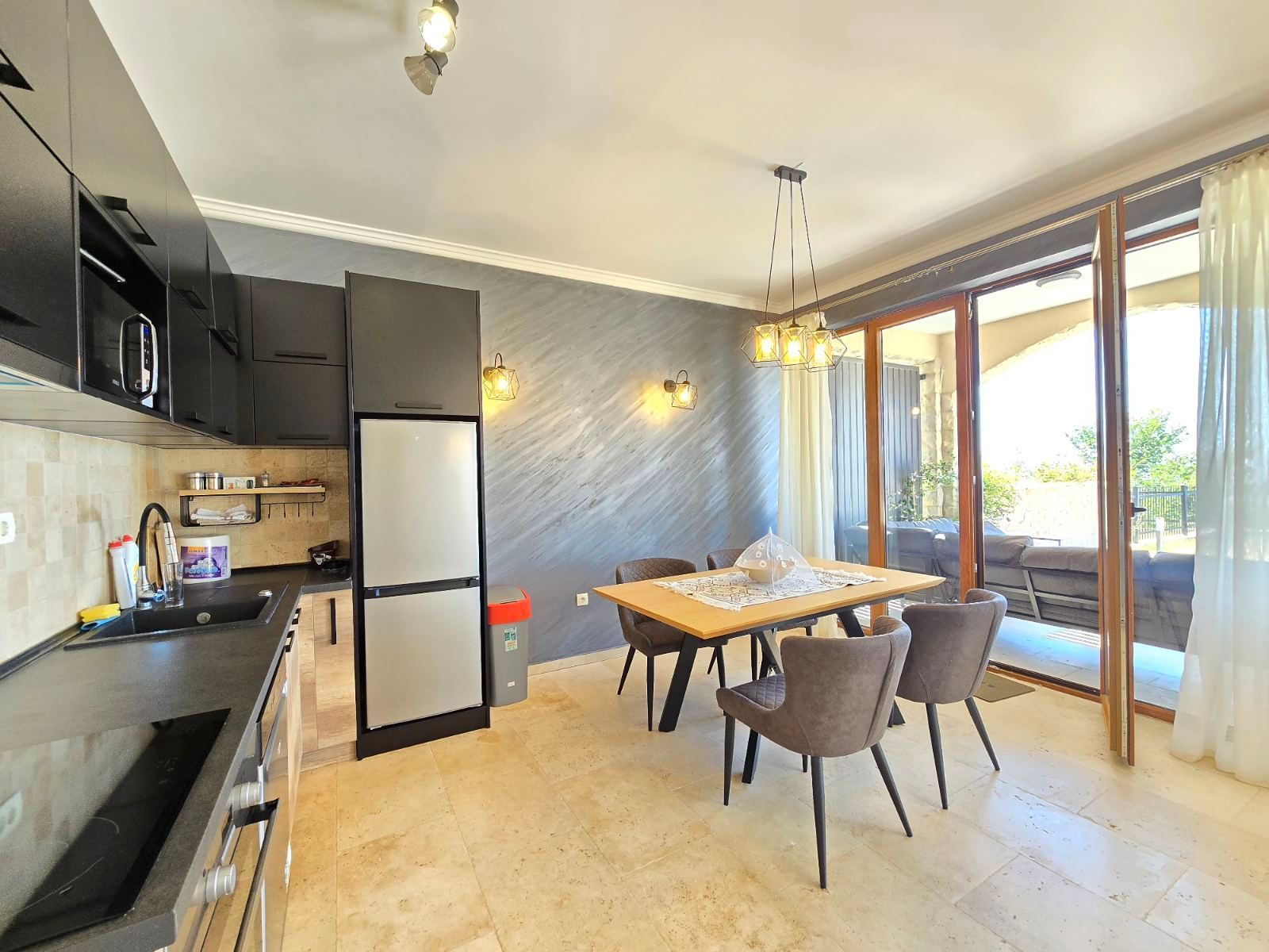 Prodaja – Luksuzna novoizgrađena vila 249 m² sa bazenom i panoramskim pogledom na more – Kuljače, Budva - Amfora Real Estate