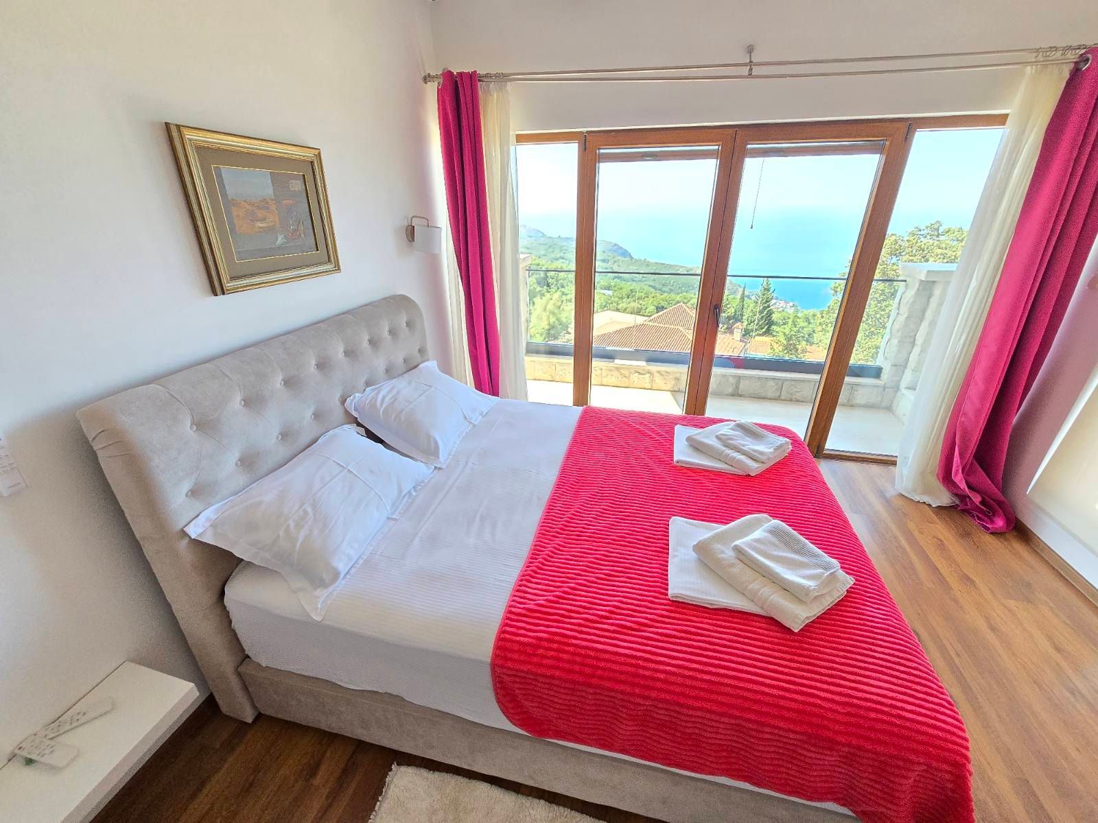 Prodaja – Luksuzna novoizgrađena vila 249 m² sa bazenom i panoramskim pogledom na more – Kuljače, Budva - Amfora Real Estate