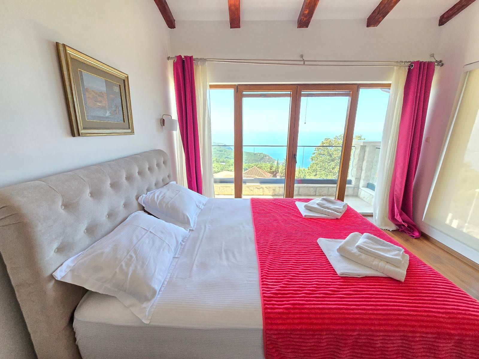 Prodaja – Luksuzna novoizgrađena vila 249 m² sa bazenom i panoramskim pogledom na more – Kuljače, Budva - Amfora Real Estate