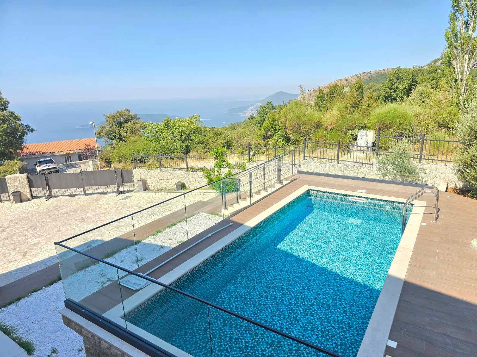 Prodaja – Luksuzna novoizgrađena vila 249 m² sa bazenom i panoramskim pogledom na more – Kuljače, Budva - Amfora Real Estate