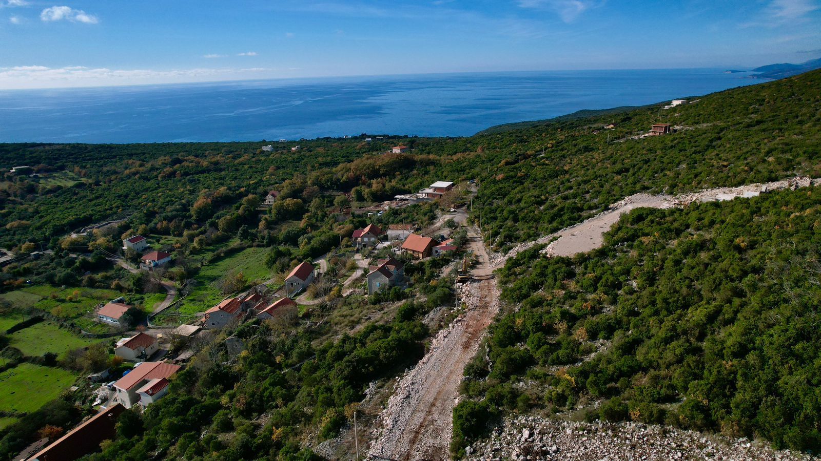 Prodaja urbanizovanog zemljista 1500m² – Zagora, Kotor - Amfora Real Estate